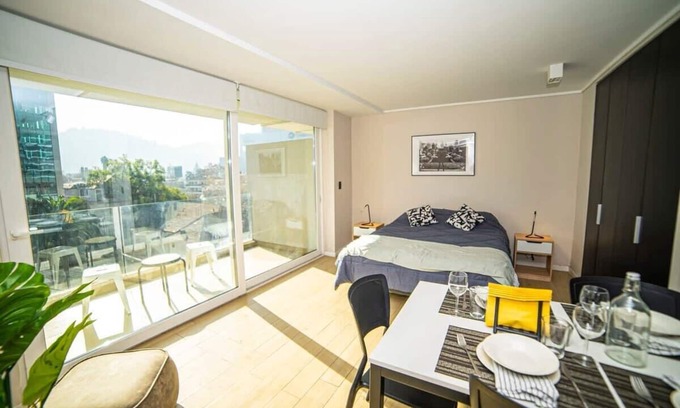 Providencia Apartment | Experiencia unica a pasos del Costanera Center