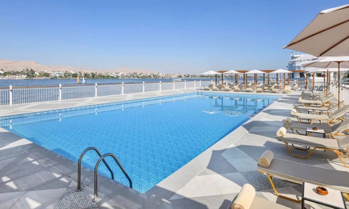 Luxor Hotel | Explore Egypt’s Treasures in Vibrant Private Space Near Luxor Temple and Museum