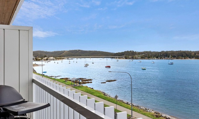 Batemans Bay Apartment | Exquisite 1-Bed Apartment with Bay Views
