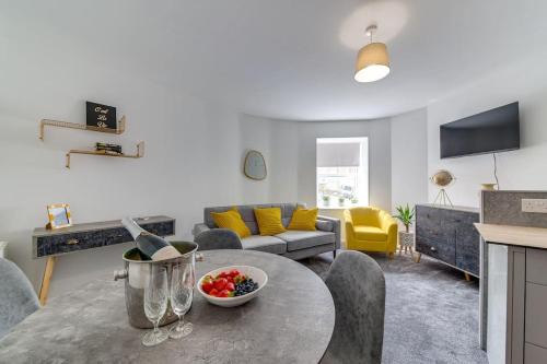 Sheffield Apartment | Exquisite 1st Floor Apartment