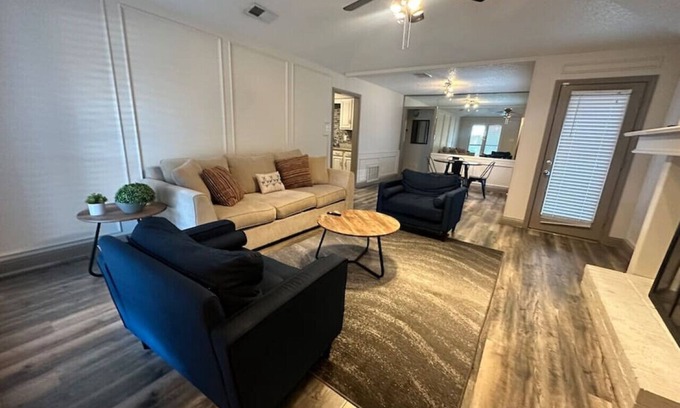Northeast Carrollton House | Extended Stay: Backyard, Garage, Fireplace