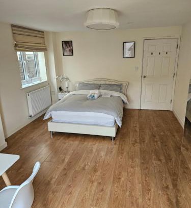 Stone House | Extra Large Bedroom Dartford