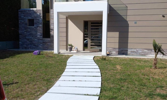 Pefkochori Villa | Extraordinary residence combining unlimited sea view and pure nature.
