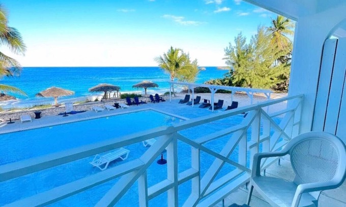 Farmer's Hill Resort | Exuma Palms Resort