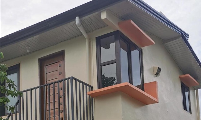Pagsanjan House | EZ & V Guesthouse