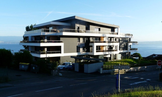 Evian-les-Bains Apartment | F3 apartment for 2 to 6 people with terrace and lake view golf 5 minutes
