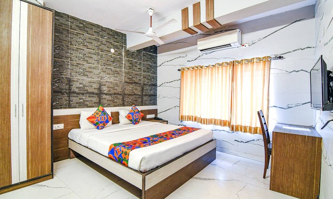 Sankrail Hotel | Fabexpress Subh Residency