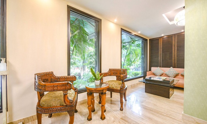 Kalkaji Hotel | FabHotel Aashraye