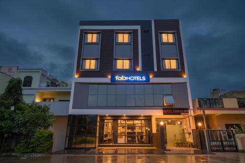 Rau Hotel | FabHotel Chirag Inn