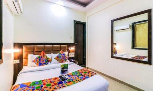 Chembur East Hotel | FabHotel Galaxy Suite