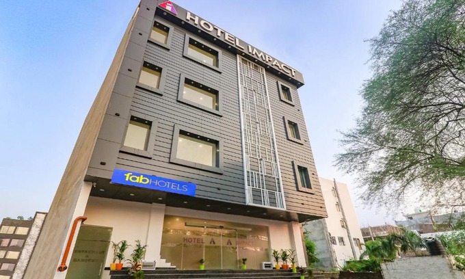 Indira Nagar Hotel | FabHotel Impact