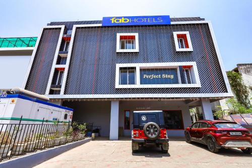 Chennai Hotel | Fabhotel Perfect Stays - Near Chrompet Railway Station