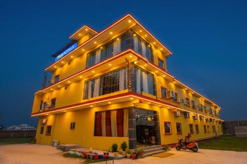 Ayodhya Hotel | FabHotel Shree Venkatesh Nileyam