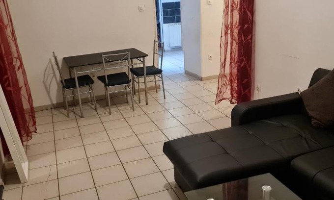Bellevue - Le Mont - La Jomayere Apartment | Fabuleux t3 refait à neuf avec cour intérieure