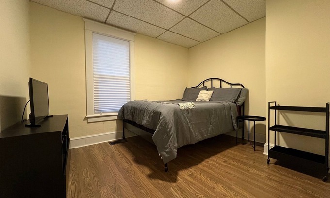 Oneonta Apartment | Fabulous 3-bedroom and 2 bathrooms house in charming Oneonta