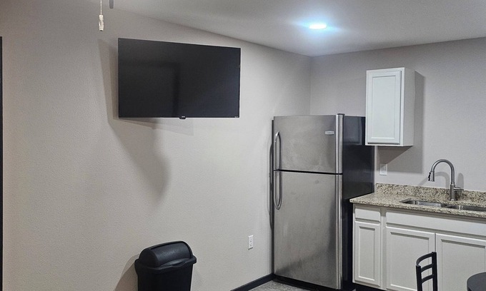 Odessa Apartment | Fabulous apartment with AC in charming Odessa