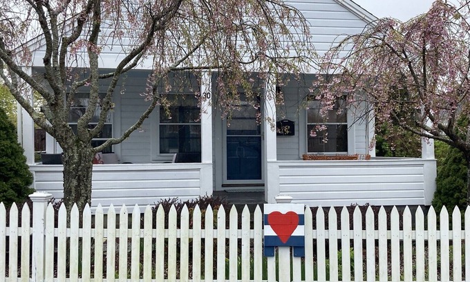 Provincetown House | Fabulous Bungalow - Quiet Location Just Steps from Town - Pet Friendly
