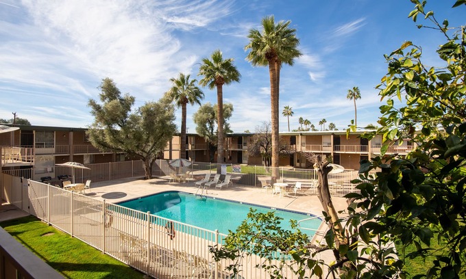 Verde Vista Condo | Fabulous Condo in the heart of Arcadia Lite - Walk to amazing restaurants