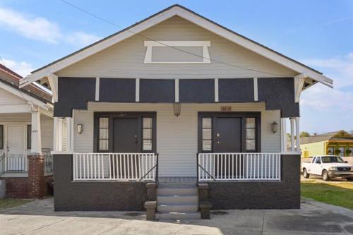 Saint Roch House | Fabulous Franklin 2BD steps from St Claude Ave