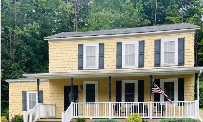 Windham House | Fabulous house with AC in charming Windham-located right by Windham Mountain