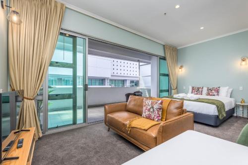 Auckland Central Business District Apartment | Fabulous renovated studio PW