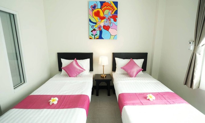 Sanambin Hotel | Fabulous Twin bed room with ABF near Don Mueang Airport