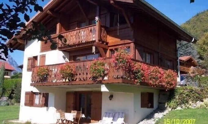 Passy Apartment | Facing Mont Blanc, rent the ground floor of a chalet in Passy