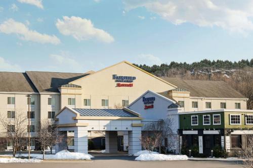 Plainville Hotel | Fairfield Inn and Suites by Marriott Plainville