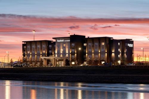 Airdrie Hotel | Fairfield Inn & Suites by Marriott Airdrie