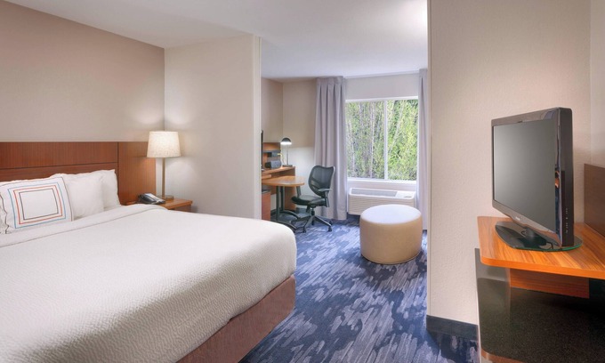 Bridle Trails Hotel | Fairfield Inn & Suites by Marriott Seattle Bellevue/Redmond