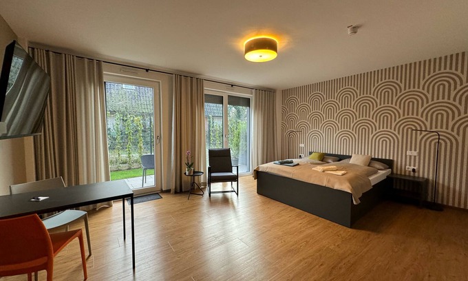 Darmstadt Apartment | Fairn Square Hotel