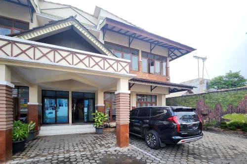 Tawangmangu Hotel | Fajar Indah Hotel Mitra RedDoorz