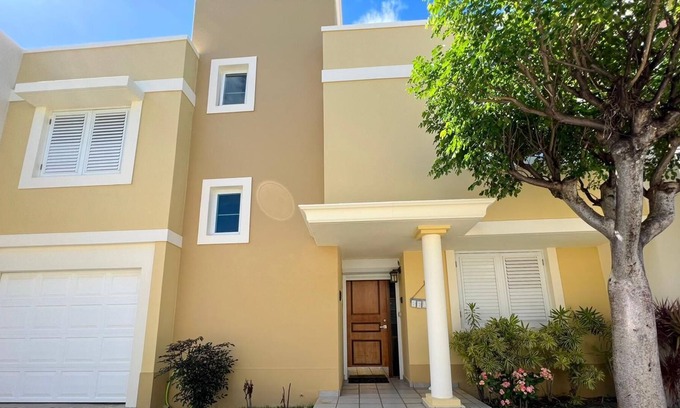 Cabezas Ski Chalet | Fajardo (a) Beach Chalet-OCEAN, BEACH, POOL Culebra/Vieques