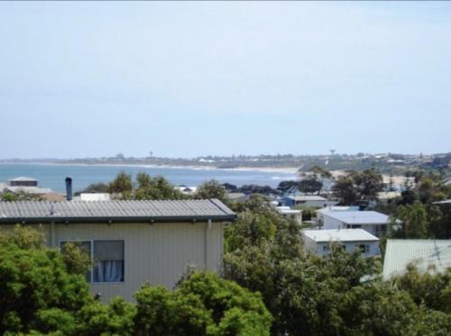 Falcon House | Falcon Bay Family Retreat