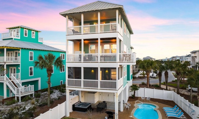 Seagrass House | Fall Availability! The Sandy Seahorse - Dog Friendly Home with Pool, Firepit, and Hot Tub!