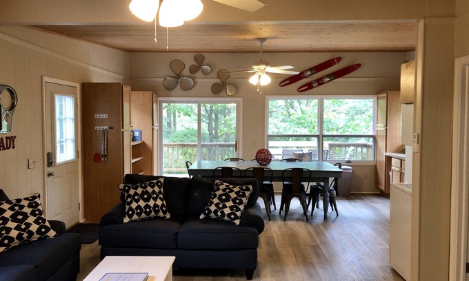 Silver Lake Cottage | ππ Fall dates available! 2026 dates available as well!