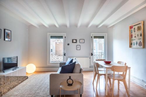 L'Antiga Esquerra de l'Eixample Apartment | Fall in love with BCN in the best location
