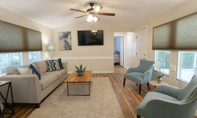 Raleigh House | Falls Lake Convenience, Private!