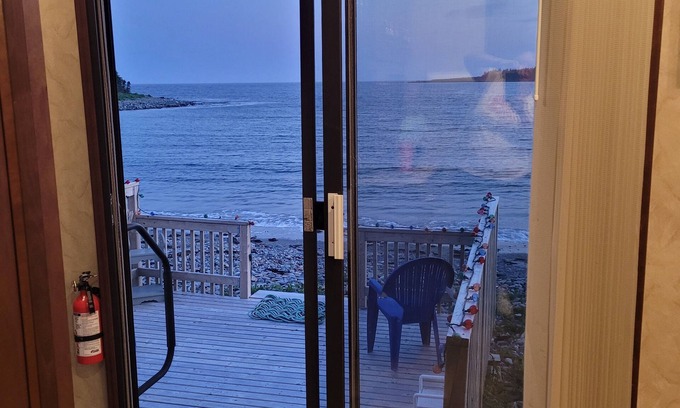 Yarmouth House | False Harbour Beach Paradise.nDirectly on the beach.nworlds highest tides