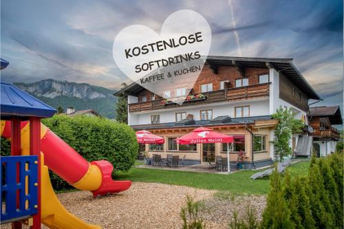 Sankt Johann in Tirol Hotel | Familienhotel Central