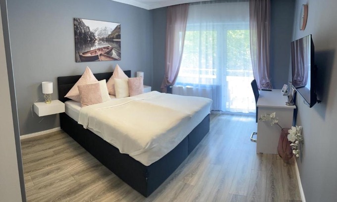 Waldstadt Apartment | Family Apartment