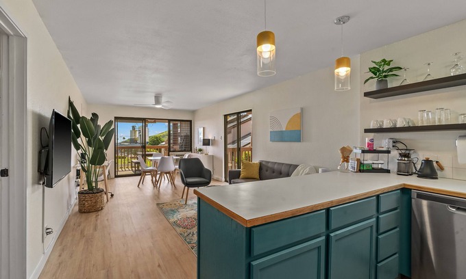 Nawiliwili Condo | Family Condo with Queen Beds & Ocean Views from 3 Lanais!