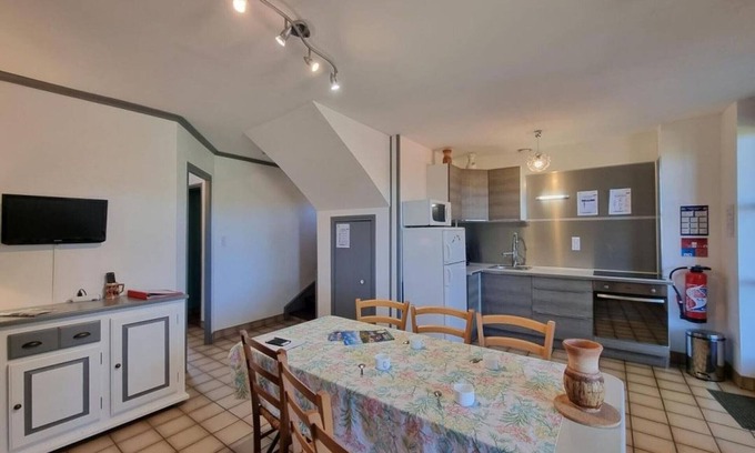 Saint-Andre-dʼApchon Cottage | Family cottage with dormitory, near park in St-André-d'Apchon