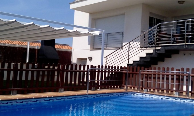 Sant Carles de la Rapita House | Family Vacation Home