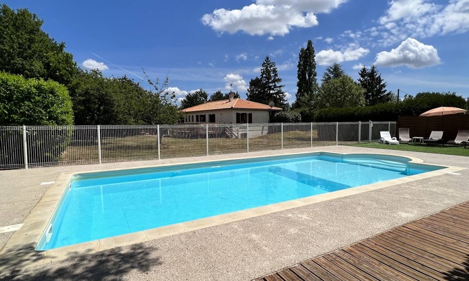 La Boissiere-des-Landes House | Family friendly 5 bedroom Gite with Private Heated Pool Set In 1 Acre