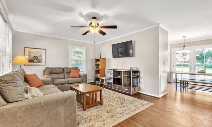 Dunean House | Family-Friendly 3/2 Home Near Prisma, Fenced Yard