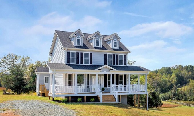 Afton House | Family friendly 3br for getaways or staycations