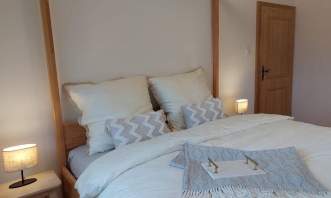 Cadolzburg Apartment | Family-friendly apartment with garden