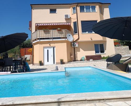 Kastel Apartment | Family-friendly apartments with swimming pool Kastel, Central Istria - Sredisnja Istra - 21309