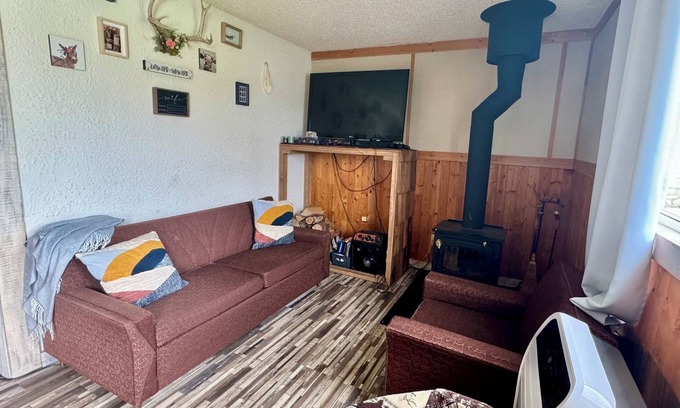 Alberta Beach Cabin | Family friendly cabin in the heart of Alberta beach
